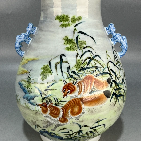 仿古雍正年制粉彩山水狐狸题诗双耳尊