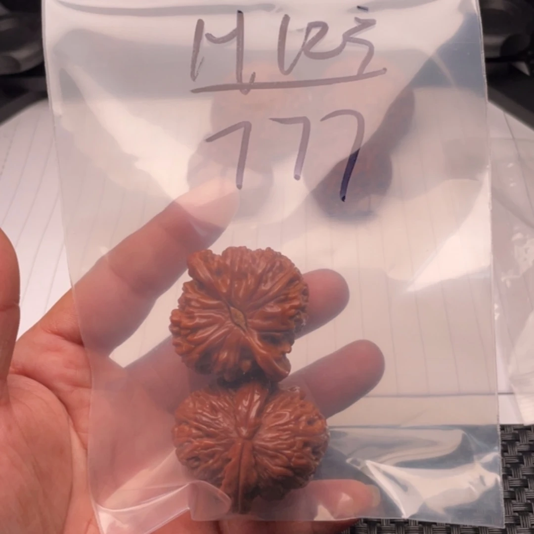 【闪购商品】文玩核桃吊坠@***3