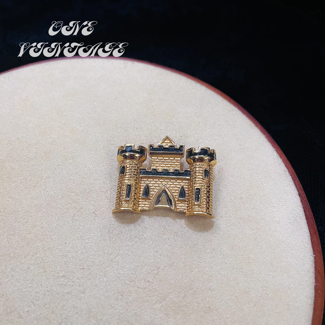 合金珐琅胸针 TRIFARI黑金珐琅城堡胸针 vintage