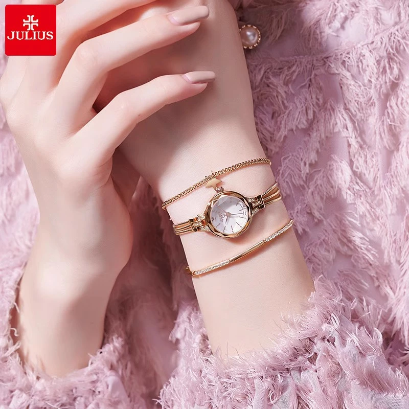 聚利时手表女高级感轻奢小巧气质小表盘女士手链表防水石英表腕表