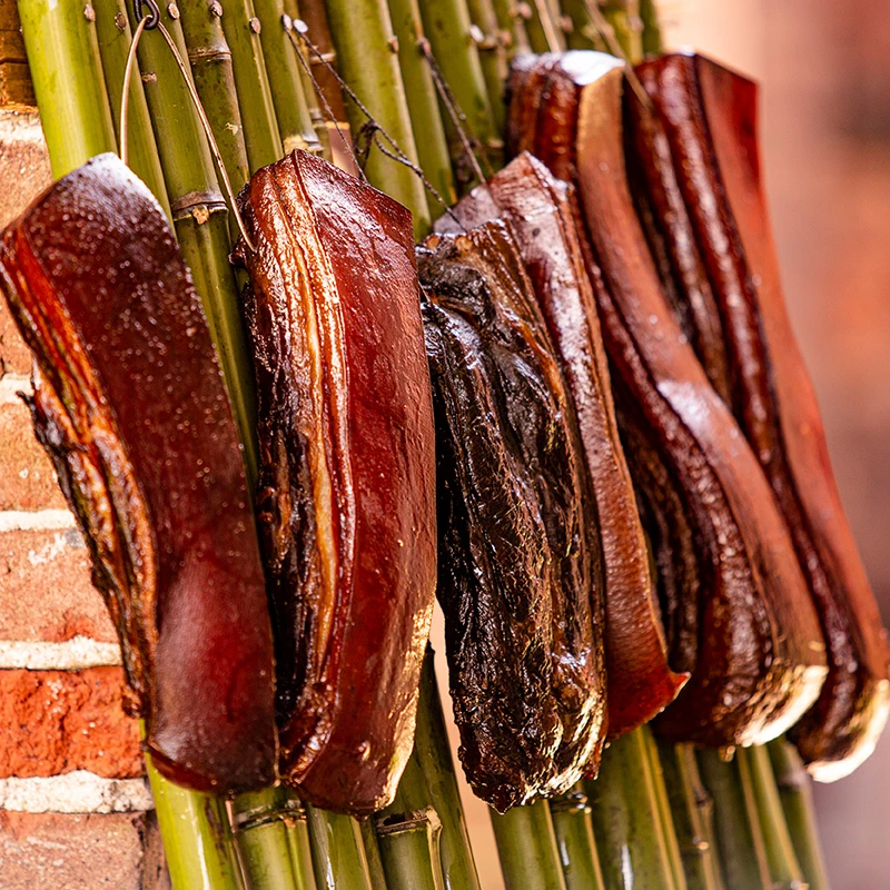 谭爹爹【石头表哥现称C1-C50】柴火烟熏黑腊肉(非真空包装)