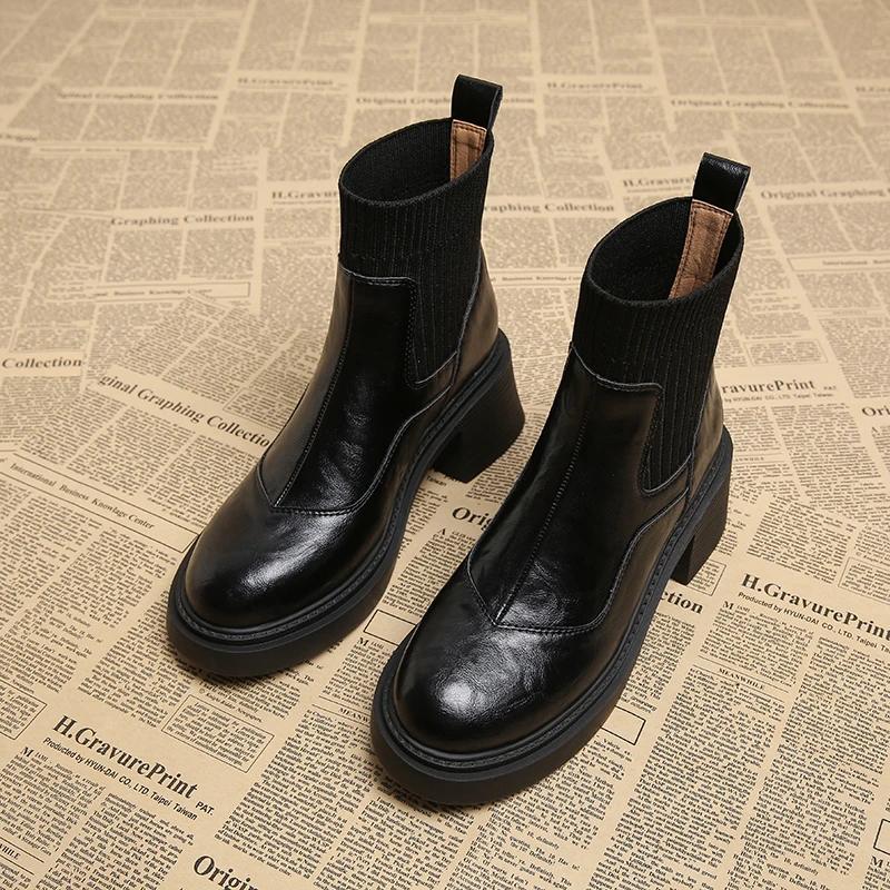 短靴女粗跟新款袜子靴高跟百搭马丁靴圆头短筒显瘦法式复古小裸靴