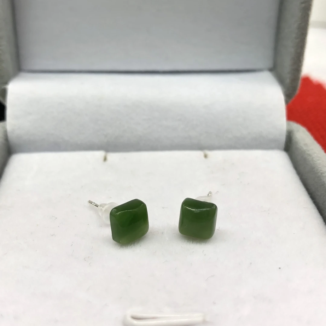 主播推荐新款天然和田玉碧玉方糖款耳钉耳饰0092