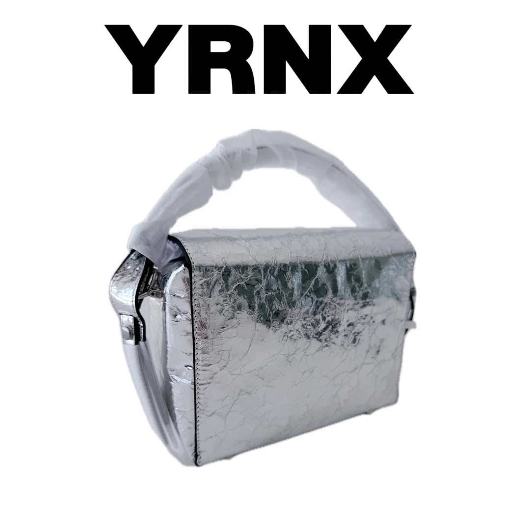 YIRANNAXUAN/伊然納暄小众女款时尚设计款时尚黑色休闲百搭包包