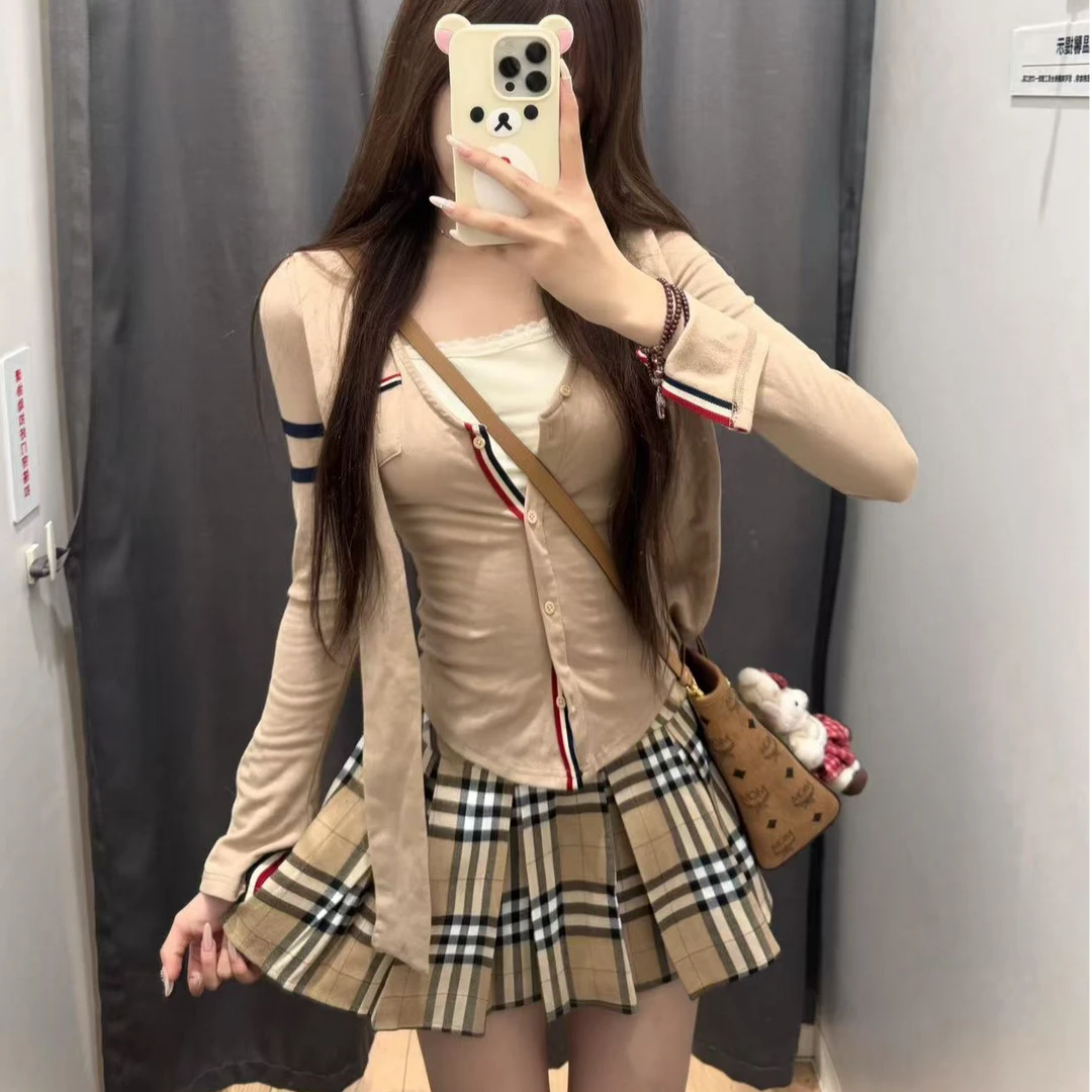 首尔斯托 甜酷飒风毛衣针织开衫秋撞色条纹收腰小香风百褶裙套装