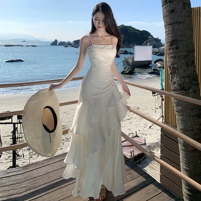 法式格子漂亮出片生日海边蓝色长裙连衣裙格子漂亮吊带白色气质