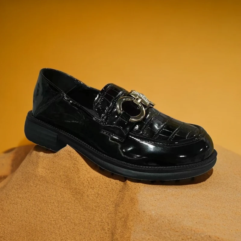 A806经典黑真皮女士单鞋简约大方百搭