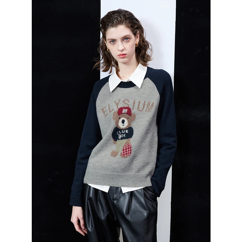 三彩ibudu2025春季新款撞色插肩袖针织衫卡通小熊提花毛衣女