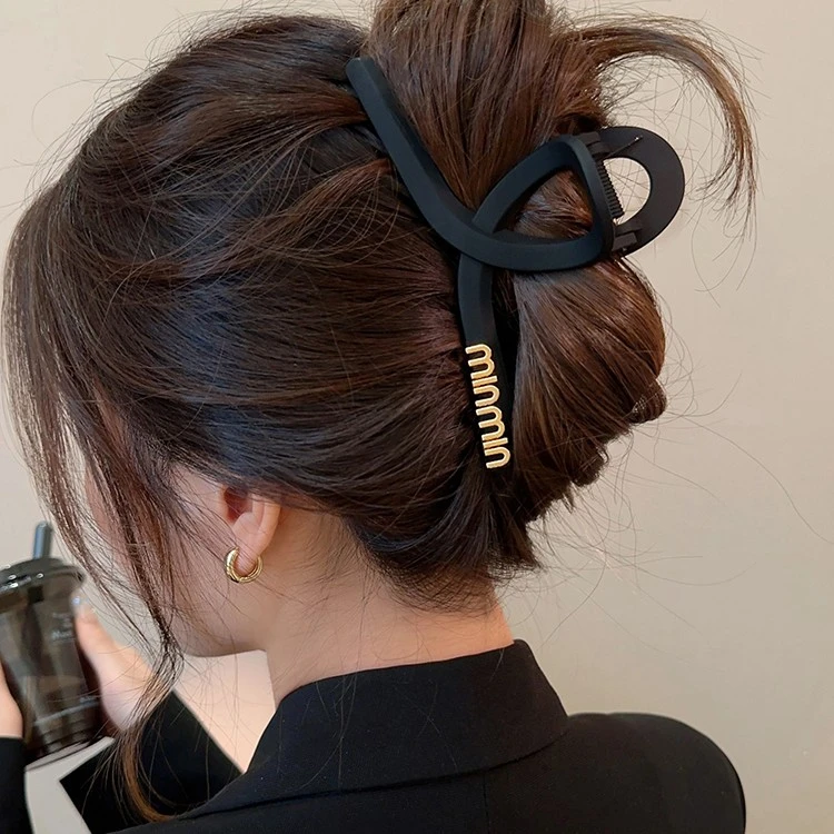 黑色大号抓夹后脑勺新款高级感鲨鱼夹法式发饰时尚ins哑光8541