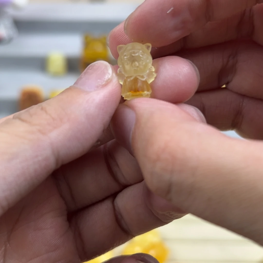 【闪购商品】琥珀珠宝奇石未镶嵌西****?