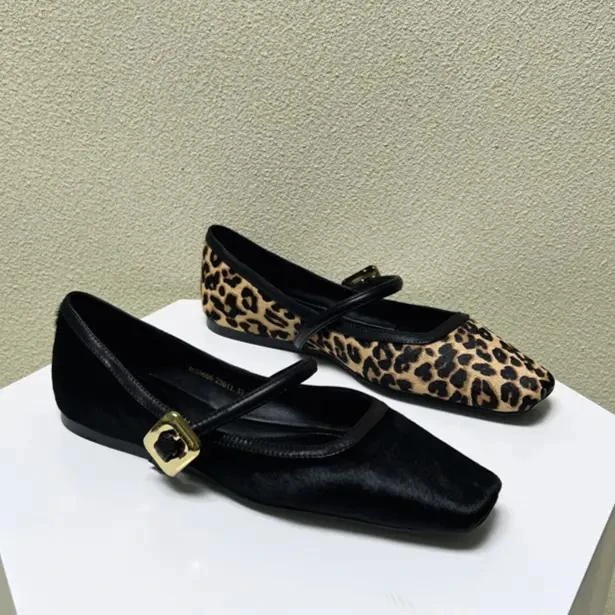 气质百搭小香风女鞋2023秋新款皮豹纹方头平底鞋浅