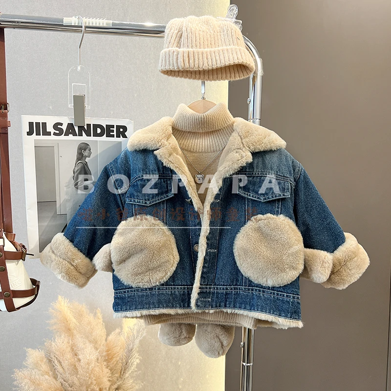 现货【派对抱抱熊】后背抱抱熊加绒牛仔外套冬季洋气男童洋气上衣