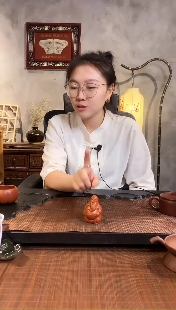 【闪购商品】紫砂茶壶实力派艺人大红袍关羽茶宠（凝）