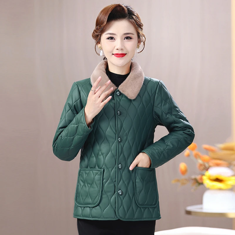 冬季新款免洗中老年妈妈装女士短棉袄外套时尚加绒加厚保暖皮衣