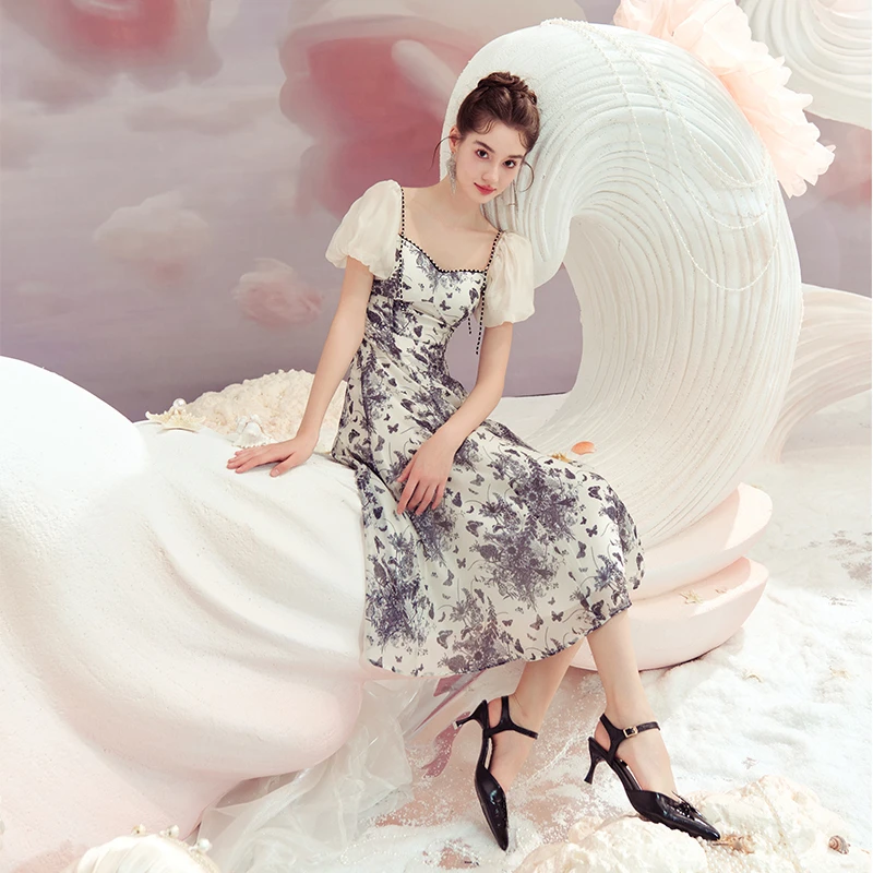 BeQueenStory【轻纱蝶舞】方领泡泡袖显瘦气质连衣裙亮眼穿搭新款