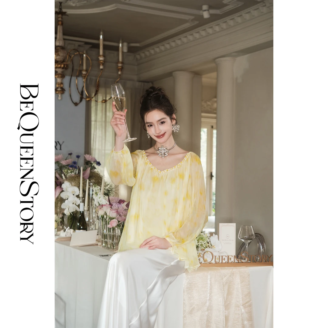 BeQueenStory【胭脂繁花】慵懒舒适雪纺底印花插肩袖宽松桃心领上衣