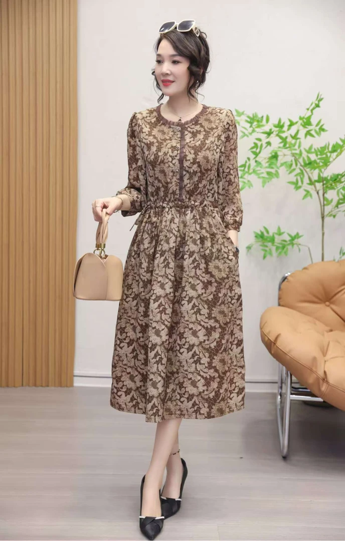 【千姿艳】5563新款花边领双色太阳花收腰显瘦气质时尚女装连衣裙