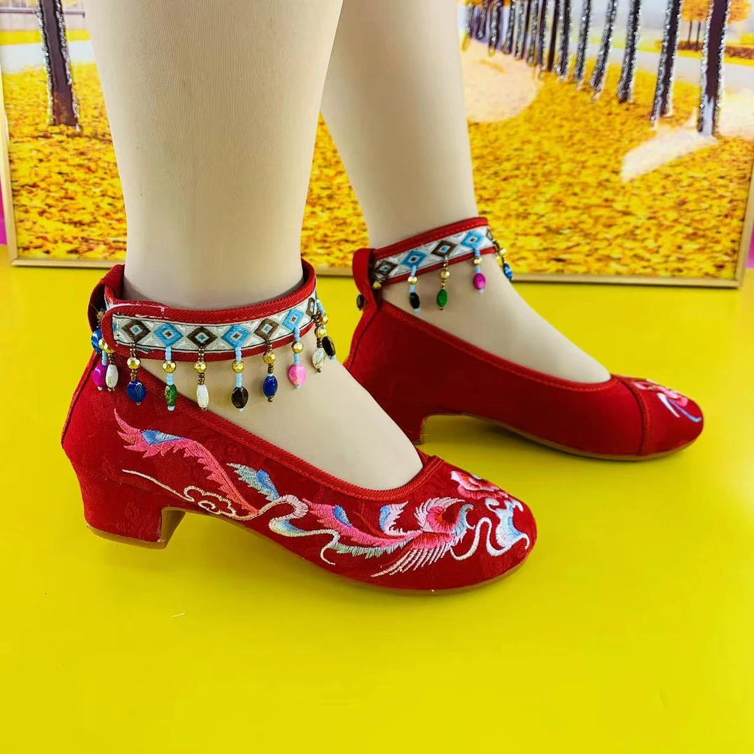 2024春季新款民族风绣花鞋老北京布鞋女粗跟防滑汉服鞋古风单鞋女