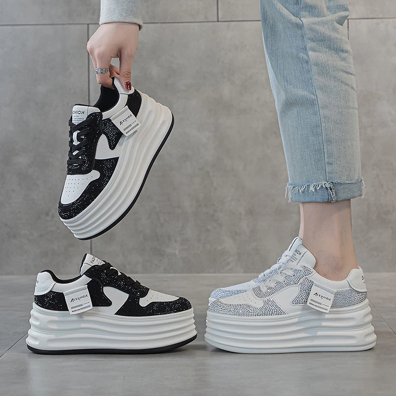 7.5cm内增高小白鞋女2024透气新款百搭小个子女鞋厚底板鞋松糕鞋