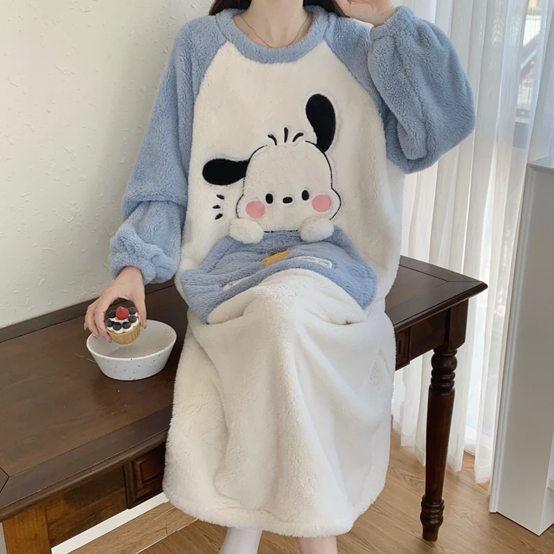 睡裙女秋冬季珊瑚绒加绒长袖睡衣新款女款长裙法兰绒玉桂狗家居服