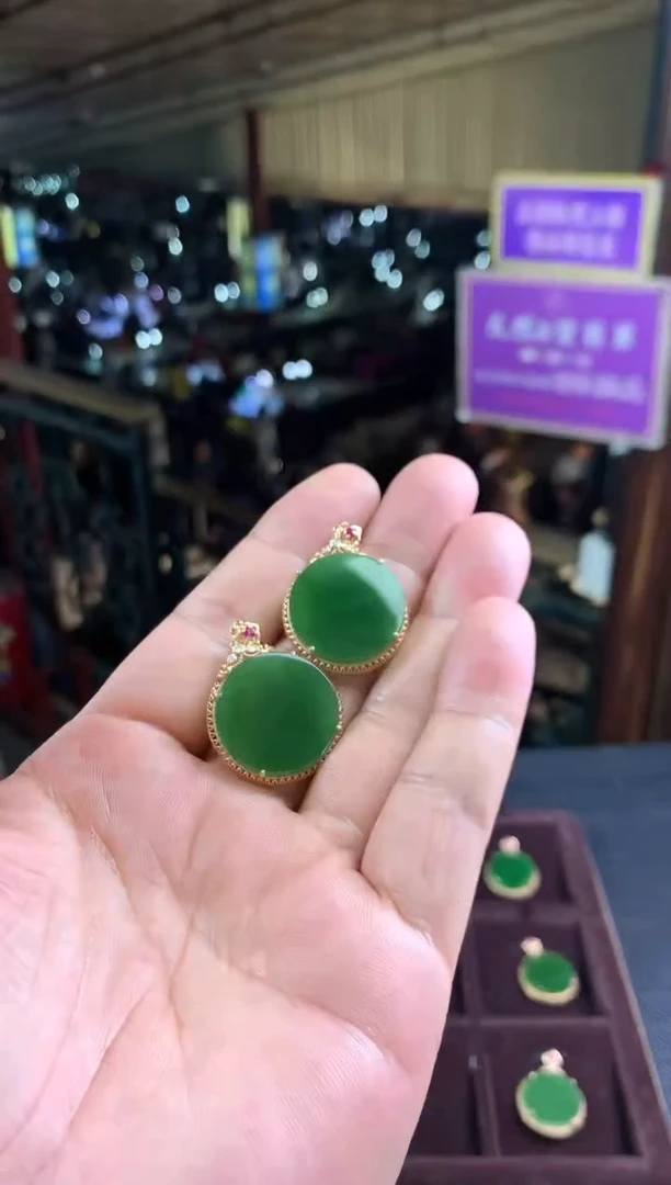 【闪购商品】定制和田玉18K金镶嵌-525597-多样性发其一