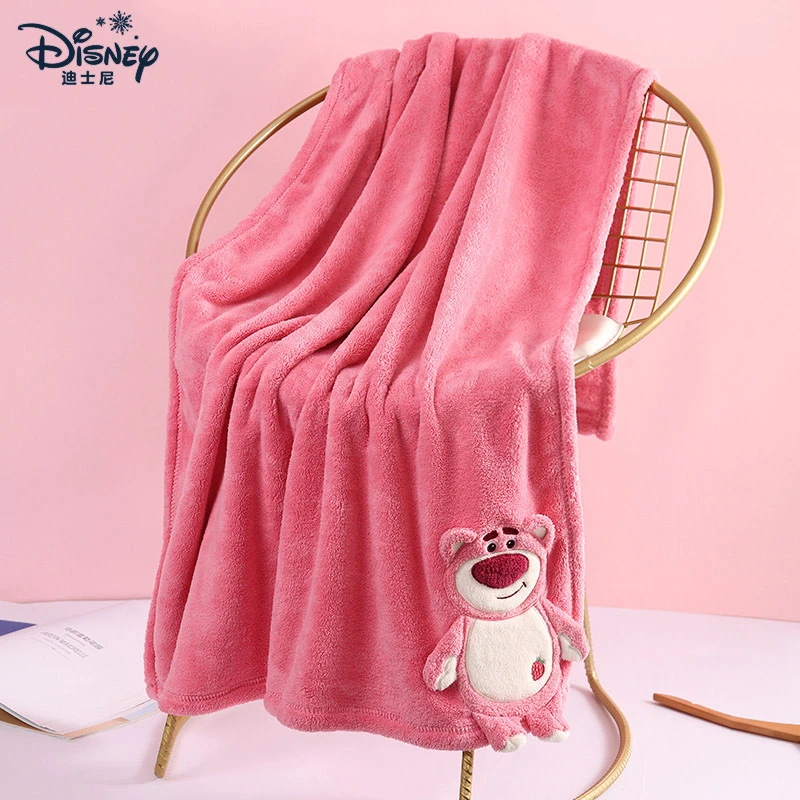 Disney/迪士尼草莓熊浴巾学生宿舍可穿可裹毛巾送女孩礼物毛盖毯