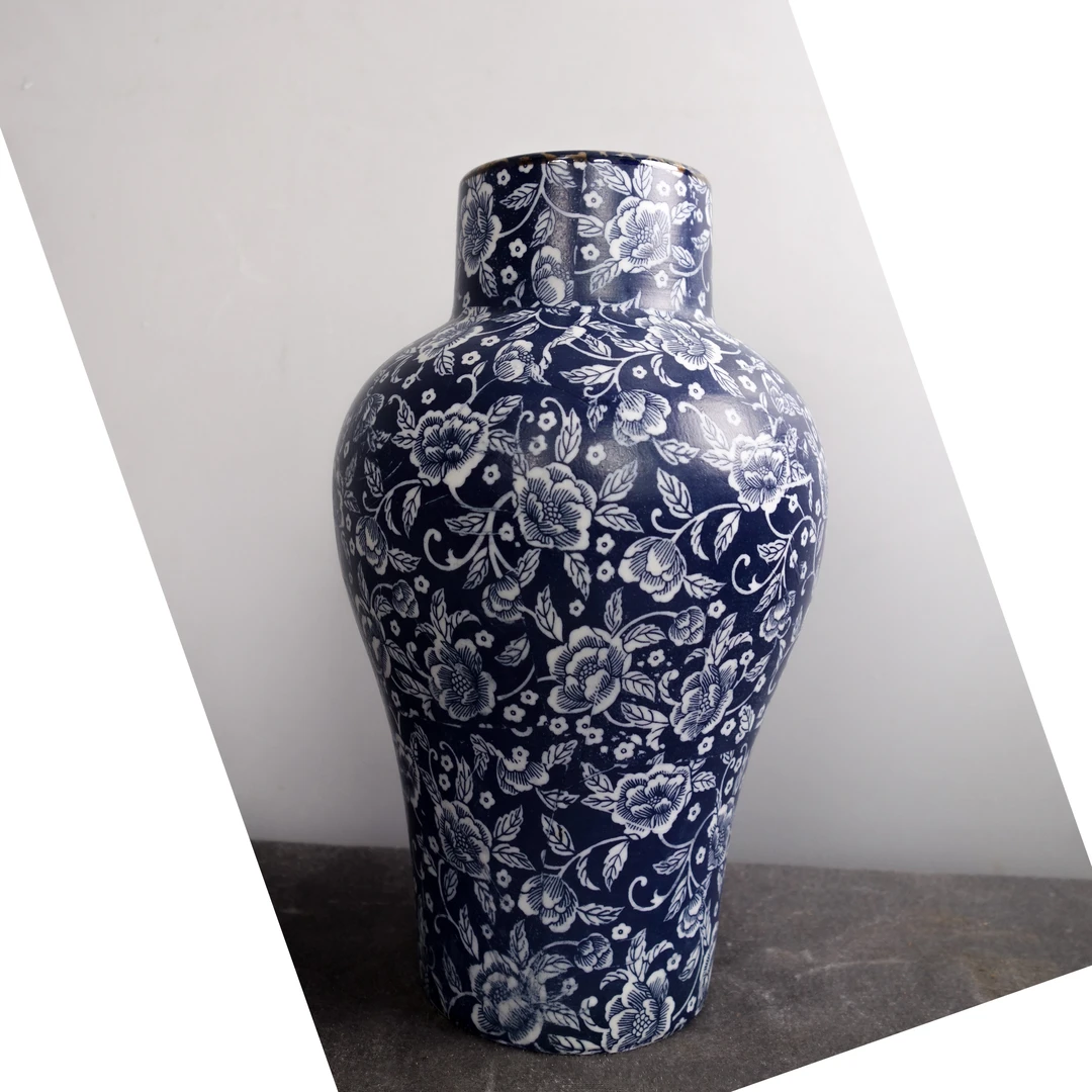简约陶瓷花瓶 插花-鲜切花玫瑰