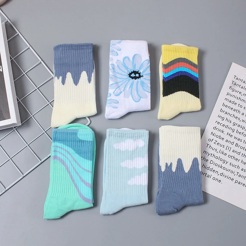 袜子男女INS潮流中筒棉袜秋冬运动长袜彩色女潮牌街头滑板情侣袜