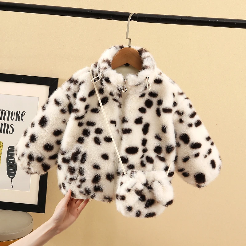 女童加绒外套秋冬装2025新款儿童豹纹夹棉毛毛衣宝宝可爱保暖上衣