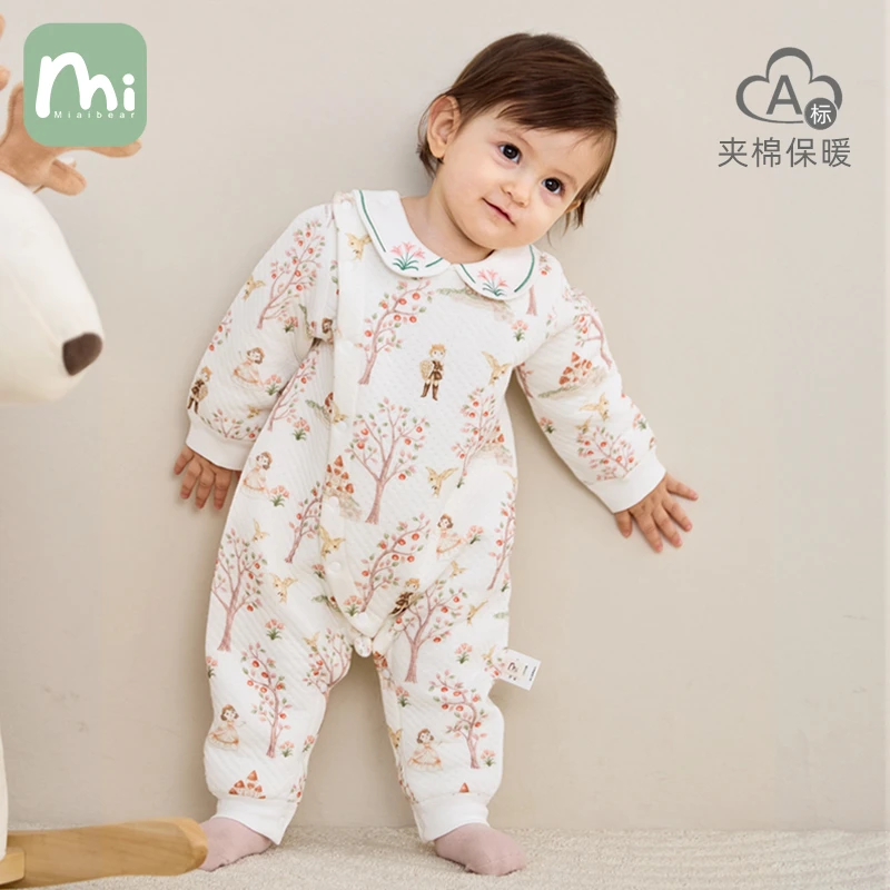 婴儿连体衣秋冬夹棉新生儿衣服纯棉女宝宝洋气外出服公主风婴幼儿