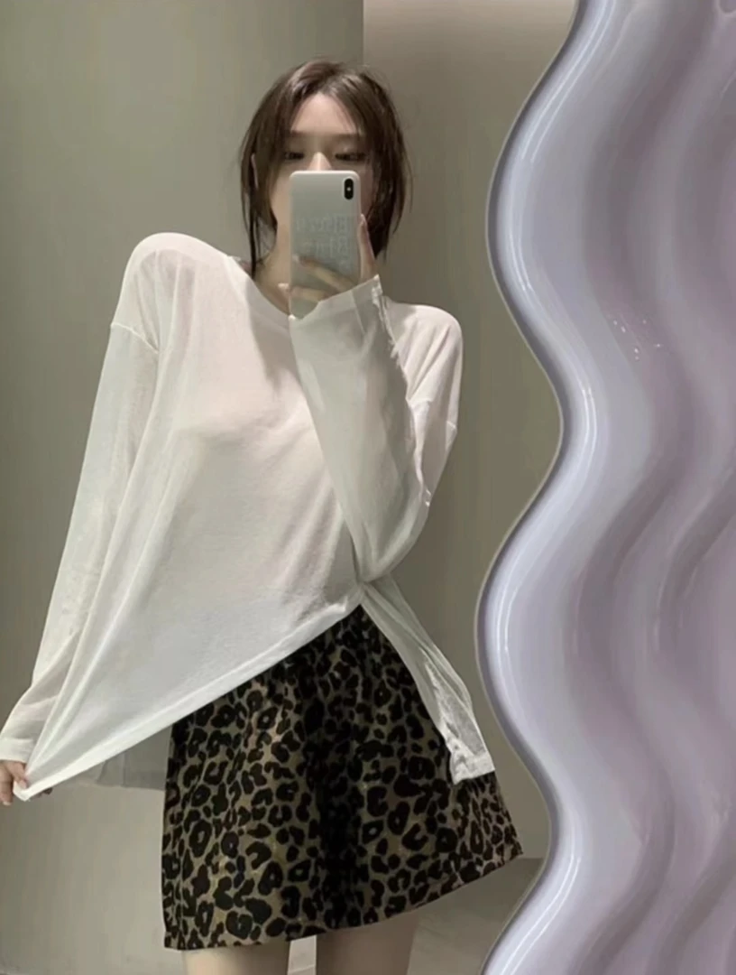 2024年设计感小众侧边开叉防晒衣长袖t恤女夏季622