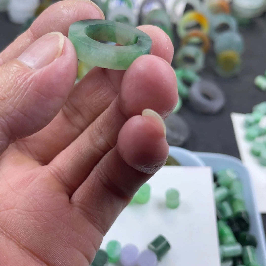 定制翡翠未镶嵌戒圈10-14圈