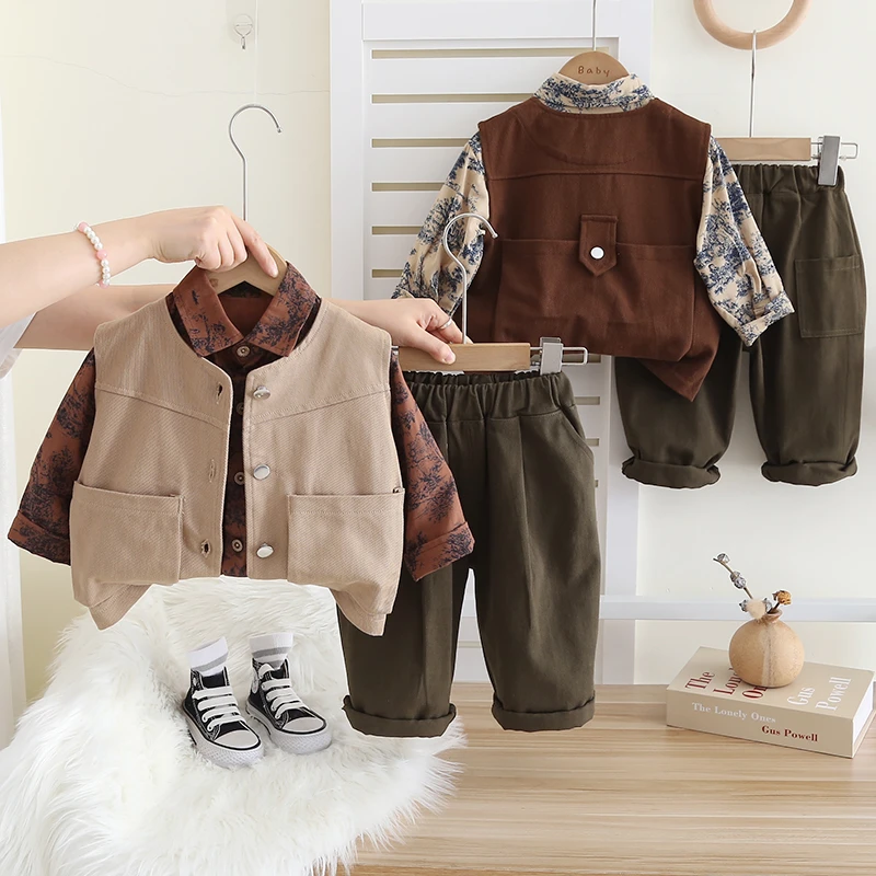 儿童套装男童春装休闲韩版三件套时髦宝宝春秋款碎花百搭帅气童装