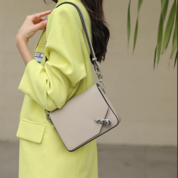 【佐伊甄选】J-6201-杏色轻奢春新款简约时尚气质手提包包女