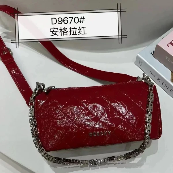 【佐伊甄选】ZT-D9670-安格拉红女士轻奢韩版时尚复古腋下斜跨包