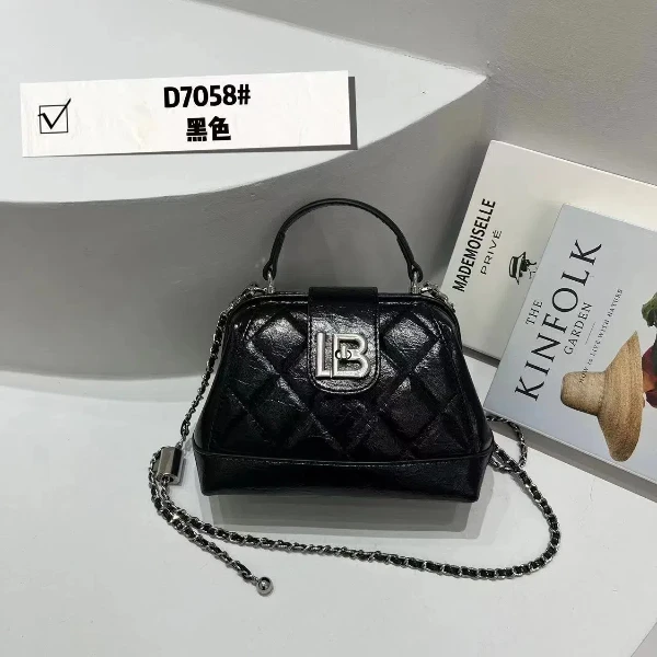 【佐伊甄选】ZT-D7058-黑色轻奢女士时尚通勤小众百搭腋下斜挎包