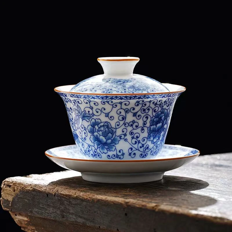 缠枝莲青花瓷盖碗三才盖碗手工泡茶碗家用白瓷功夫茶具180ml