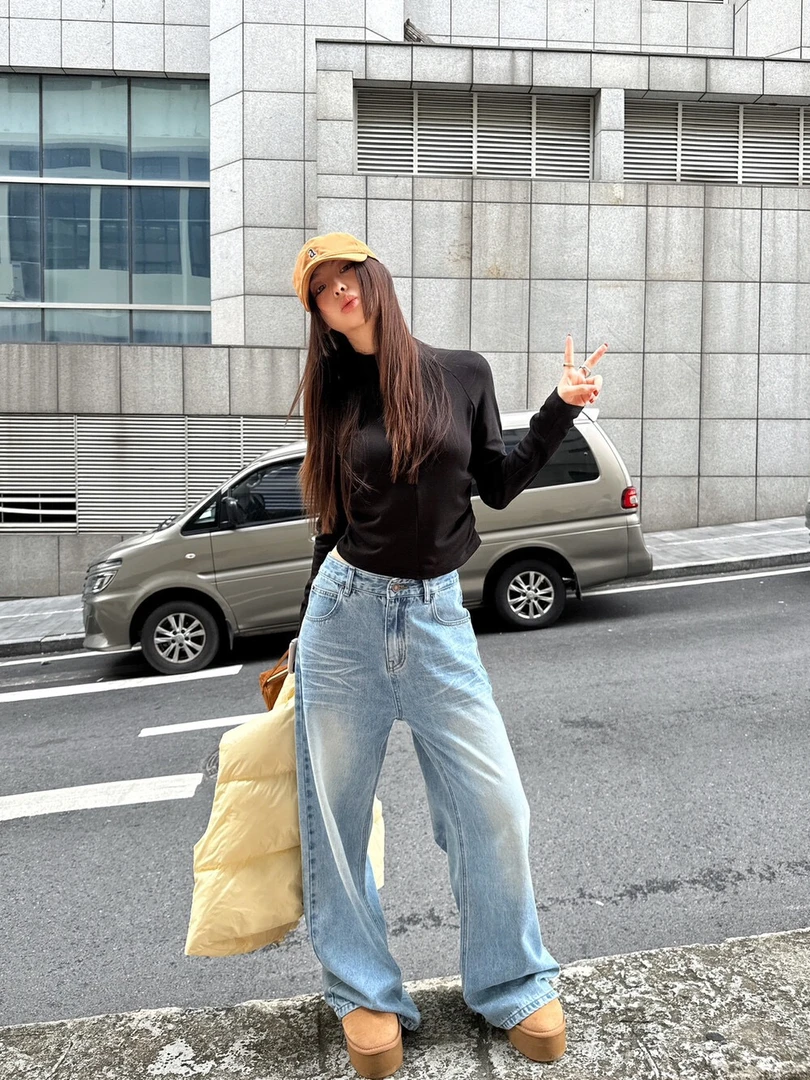 春夏宽松复古潮流水洗做旧垂感直筒猫须牛仔阔腿裤