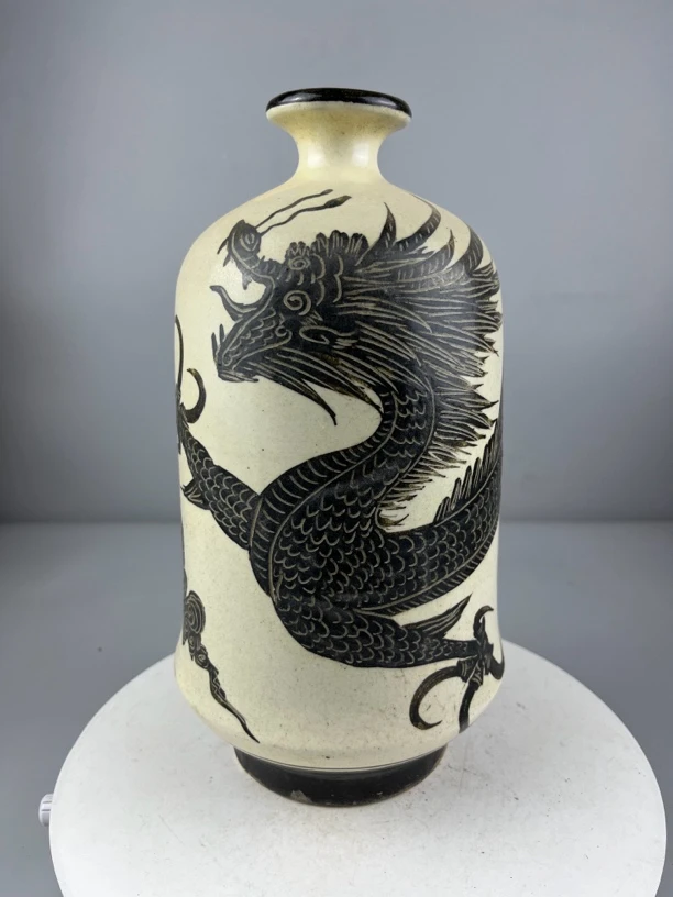 瓷州窑梅瓶保存完好