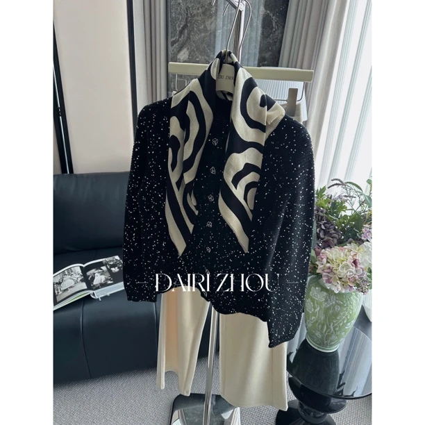 DAIRI  ZHOU▪️清潭洞oni   11山羊绒32绵羊毛亮片点缀针织开衫秋