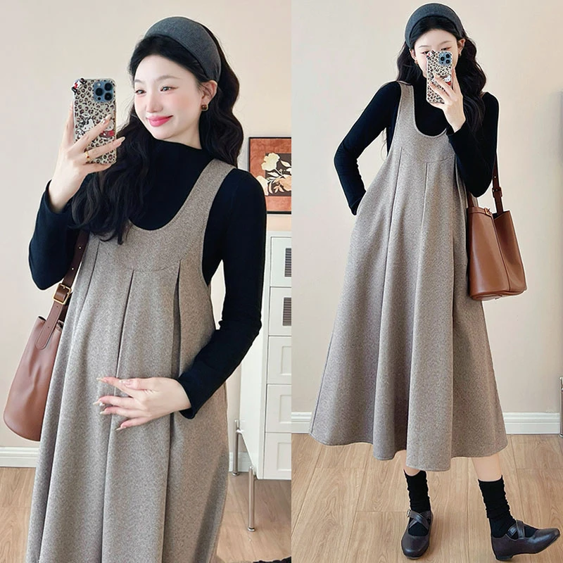 孕妇春季连衣裙新款韩版时尚宽松洋气长裙春秋百褶毛呢背心裙子女