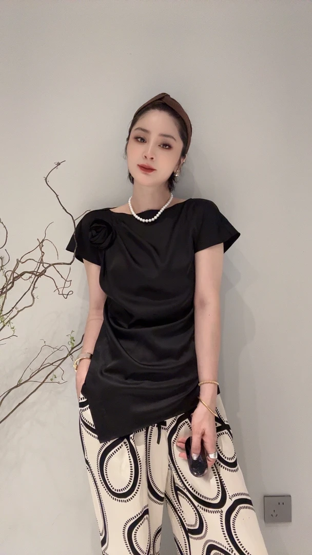 FANYE 夏季设计感立体花朵法式优雅T恤女18390