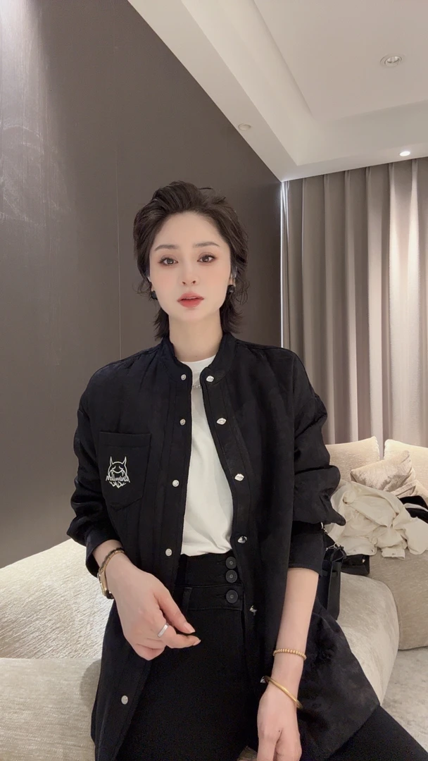 FANYE 2024冬季新款设计感小怪兽提花双色衬衫鹅绒服  24016