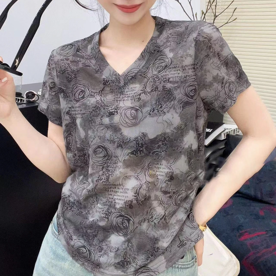 2024夏季新品时尚打底百搭修身显瘦鸡心领短袖T恤女士上衣7486