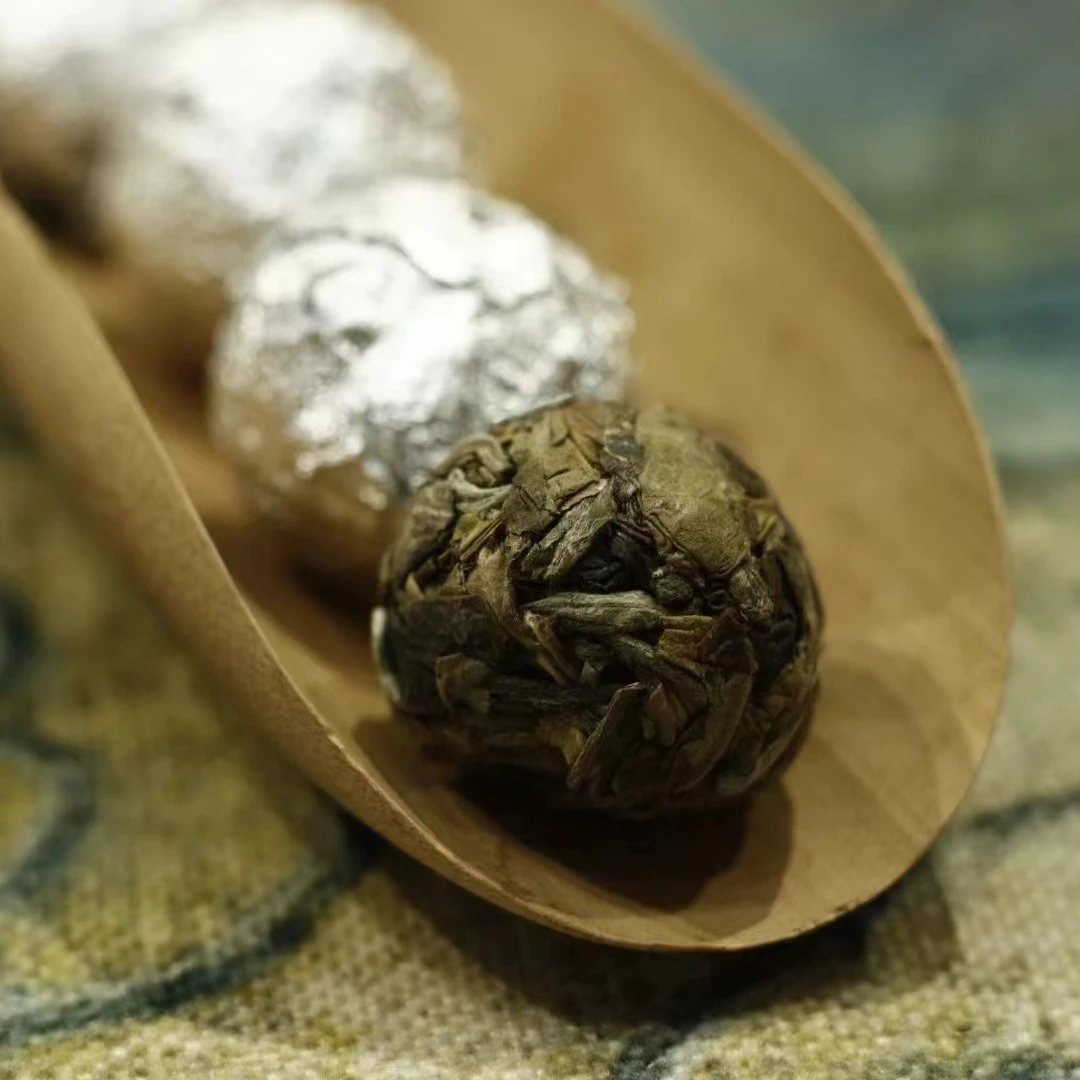 依依茶话馆精选好茶