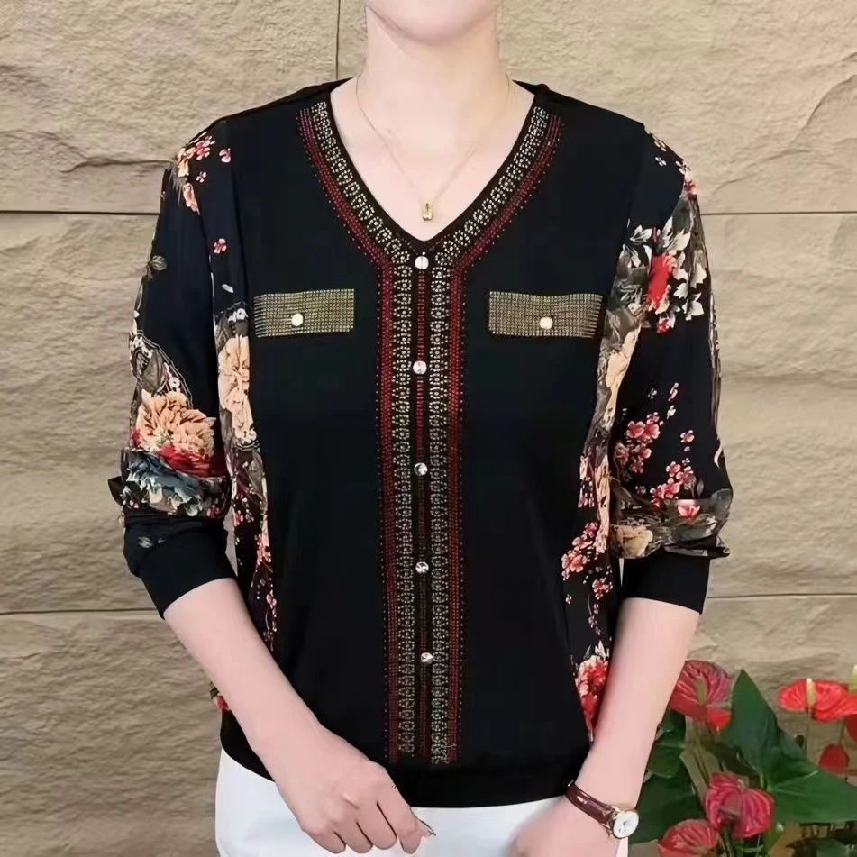 新款中老年女装宽松妈妈装时尚高档春秋季长袖上衣洋气显瘦打底衫