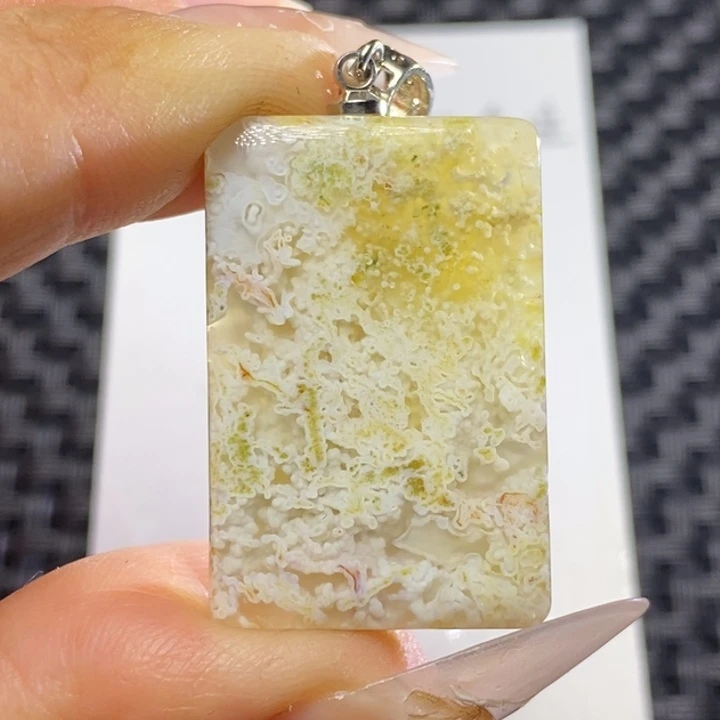 玛瑙/玉髓颈饰未镶嵌八**橙