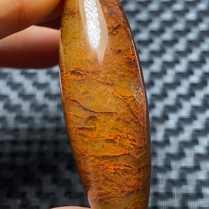 玛瑙/玉髓颈饰未镶嵌?**心