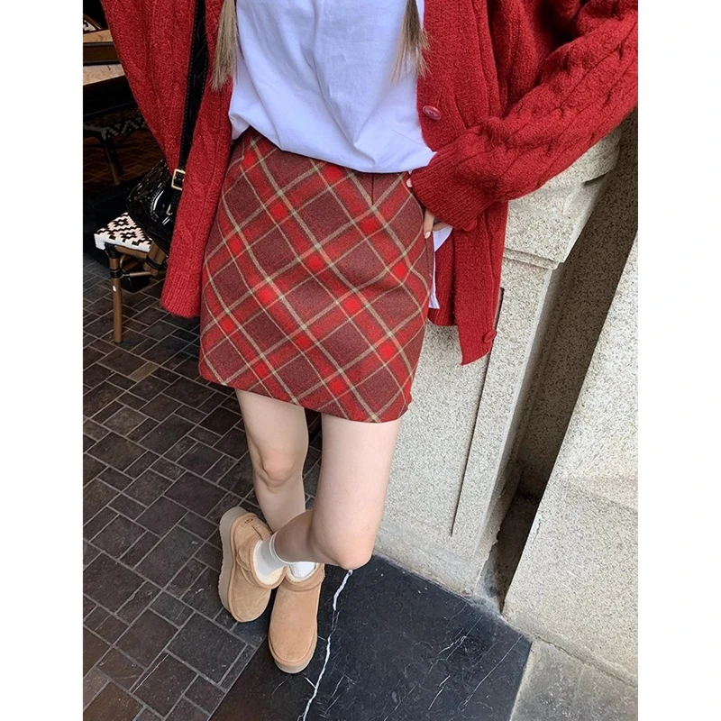 《赫尔林顿》红色格子半身裙女新款高腰a字复古高级感短裙