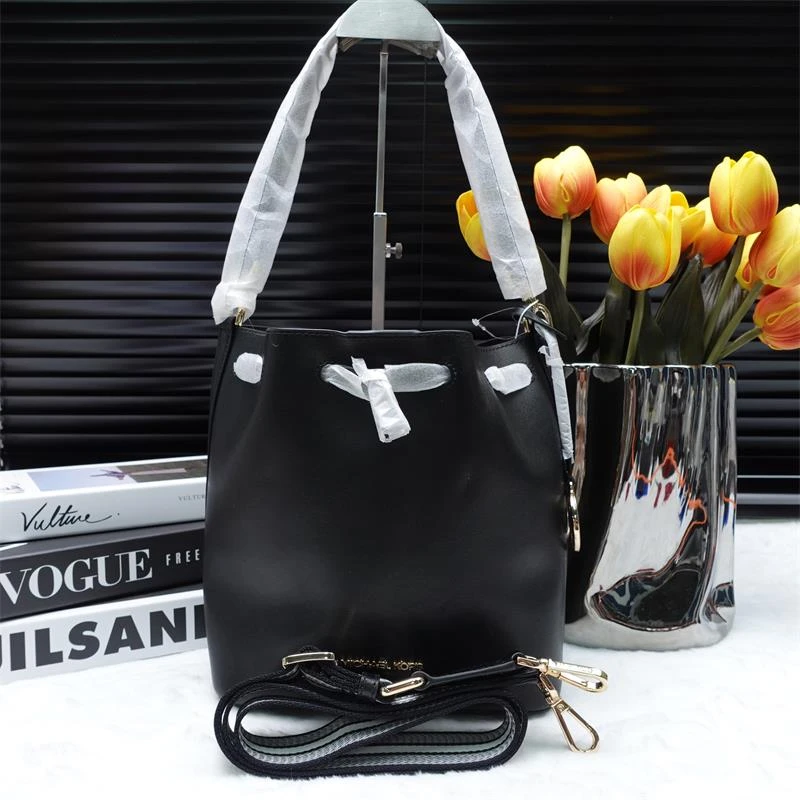95新 MICHAELKORS/迈克高仕 单肩包/T_ZY0000399557